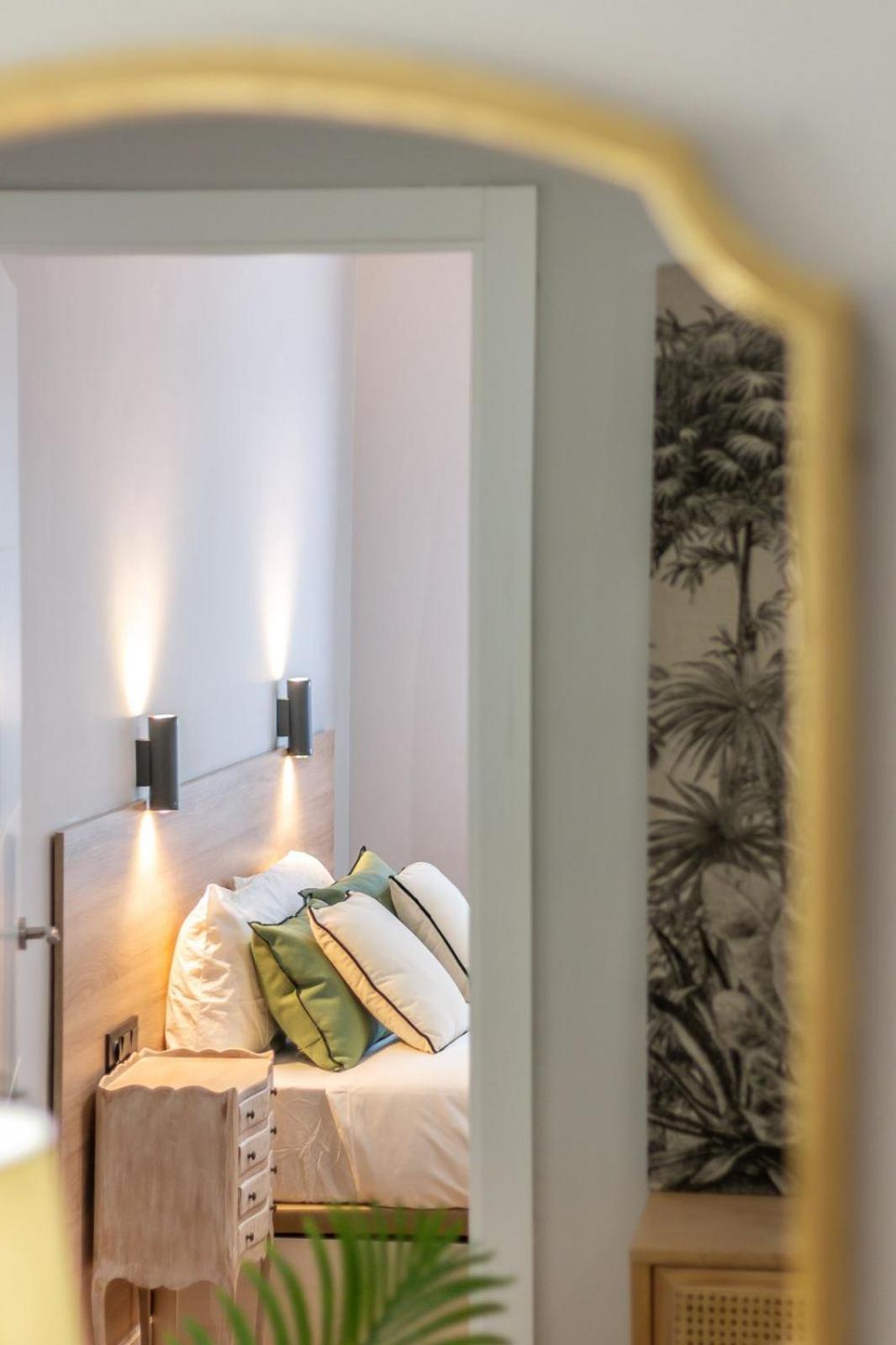 Cervantes Luxury Apartment Málaga Exteriör bild